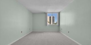 660 ISLAND Way Gallery 23