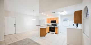 Gated Community townhome, with private garage Gallery 12