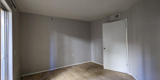 12221 W Bell Road unit: 175 Gallery 25