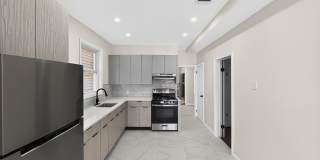 345 Walnut St Gallery 35