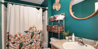 Room in 2 Bedroom Home at Donatello Ave Gallery 23