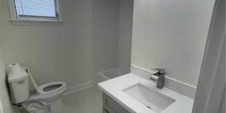 4411 KING Street Gallery 15