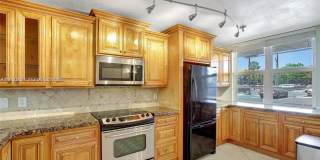 250 Jacaranda Dr Gallery 1