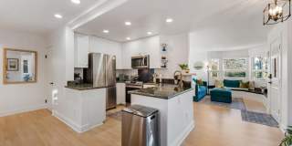 2570 Lillie Avenue Gallery 16