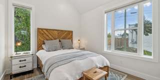Furnished short term rental home with all utilities included Gallery 16