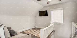 3-bedroom 3-bathroom w/a loft in historic Pendleton Heights! Gallery 14