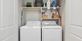 Everleigh Lakeline 60+ Active Adult Apartment Homes Gallery 18