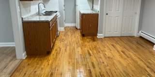 2550 West Catalpa Ave. Gallery 1