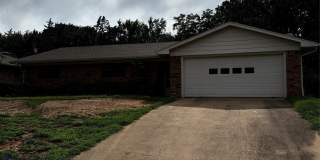 2409 Caprice Avenue Gallery 1