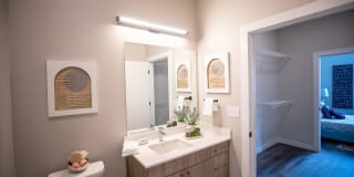 1010 Apartments Gallery 3