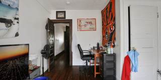 GREAT OSU SOUTH CAMPUS LOCATION - Ridiculously Nice back deck and off-street parking for everyone Gallery 18