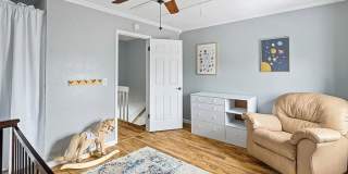 Charming 2BR Tpwnhome in Aurora Gallery 19