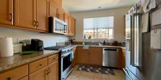 Luxury Townhouse in Arroyo Grande Luxury Townhouse in Arroyo Grande Gallery 4