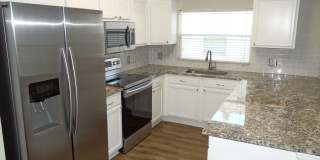 Charming 3/2 home in Port Tampa Gallery 4