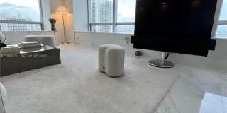1435 Brickell Ave Gallery 59