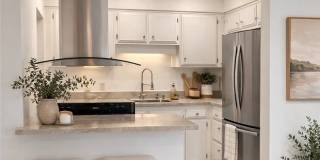 1765 W Glenoaks Gallery 3