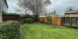 Grand 5 Bedroom Home Featuring 19ft Ceilings, Family Room & Main-Level Suite Gallery 67