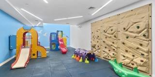 255 East 74th Street Gallery 10