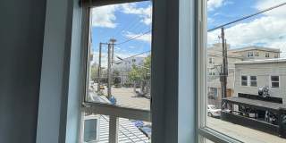 Light & Bright Studio in Queen Anne! Gallery 13
