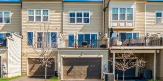 Stunning One Loudoun Townhome – 3BR / 3.5BA in Prime Ashburn Location – Available May 1 Gallery 27