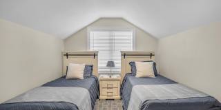 502 Brighton Avenue Gallery 43