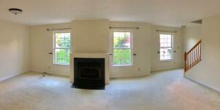 Beautiful 3 Bedroom Townhome In Bloomfield/Shadyside.  Ideal Location.  Available Late August. Gallery 8