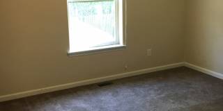 4 Bedroom 2 Bathroom House - Close to MSU Campus Gallery 25