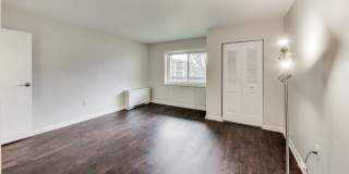 7420 LAKEVIEW Drive unit: W205 Gallery 21