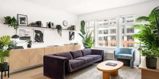 The Devan Gallery 14