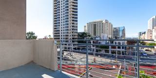 Sophisticated Urban Living in the Heart of San Diego’s Marina District Gallery 9
