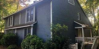 Room in 3 Bedroom Home at Grove Ave Gallery 1