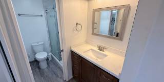 Beautiful Single-Level Condo in Eastlake Shores – Available Now! Gallery 18