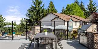 Montair at Somerset Hill Gallery 16