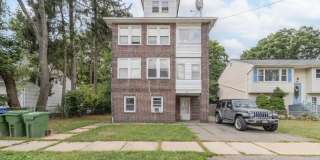 42 Crosby Avenue Gallery 1