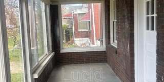 1305 Larchmont Avenue Gallery 10