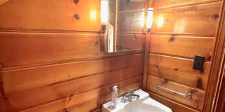 Very Unique 5 Bedroom Home on Large Lot Gallery 47