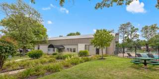 The Hills Apartment Homes Gallery 40