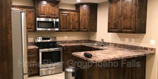 599 Crestview Ave Gallery 1