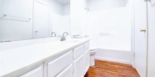 106 Hughson Court Gallery 29