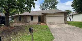 Newly remodeled three bedroom house in southwest Springfield! Gallery 1