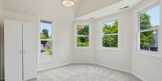 301 Kenmore Avenue Gallery 15
