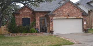 Gorgeous Corner Lot w/ Solar Panels Gallery 8