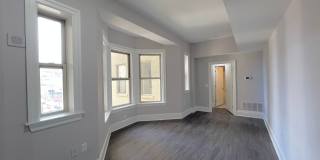 306 W Franklin Gallery 14