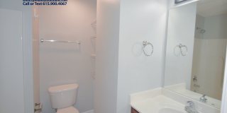 Great 2BR/2.5BA Murfreesboro townhome less than 2 miles from MTSU! Gallery 13