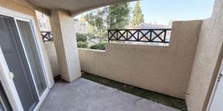 Beautiful Single-Level Condo in Eastlake Shores – Available Now! Gallery 21