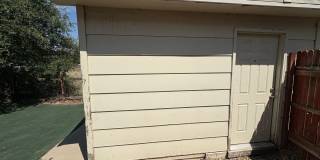 Fully Renovated 3 Bed 2.5 Bath Townhome w/ 1 Car Garage & Yard! Gallery 43