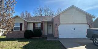 Beautiful 3 bedroom home - Clever, MO Gallery 1