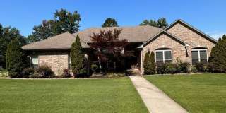 1010 S Vancouver Ave Gallery 1