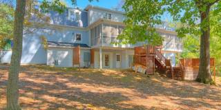 1602 Greenwood Gallery 23