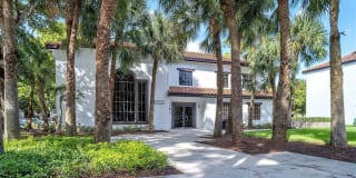 Sherwood on the Park Gallery 21